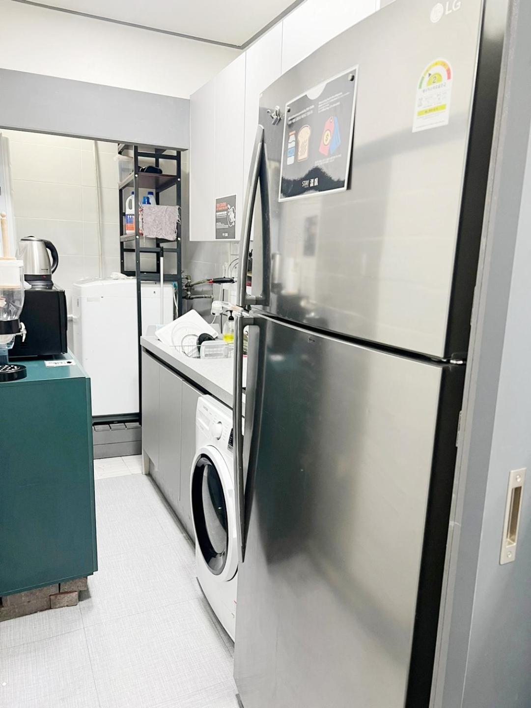 Hostel Sunshine Hongik - Male Only